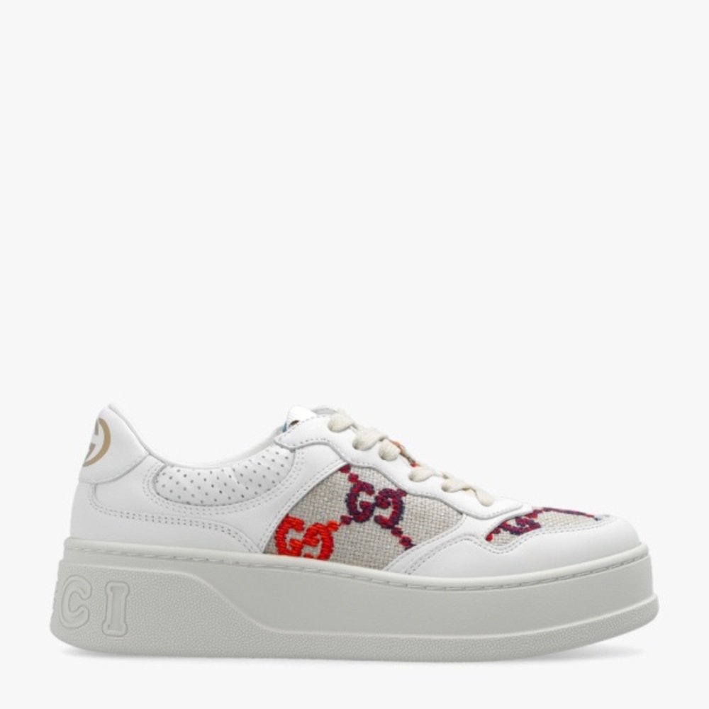 gucci—womens gg sneaker in white-spring collection